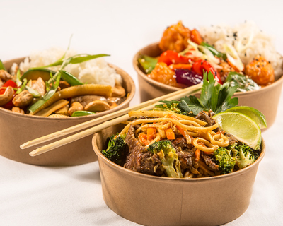 Billederne retoucheres efterfølgende for at få det rette look